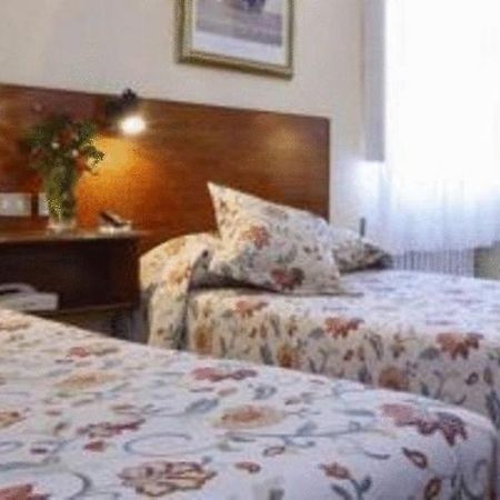 Hotel Roman 卡斯特里利翁 外观 照片